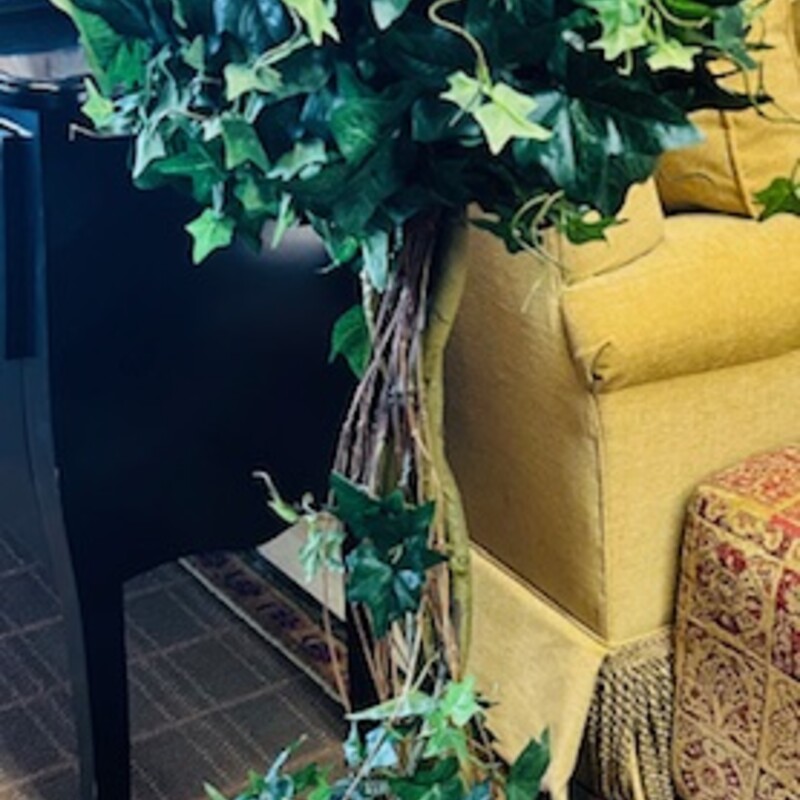 Ivy Topiary In Stone Pot