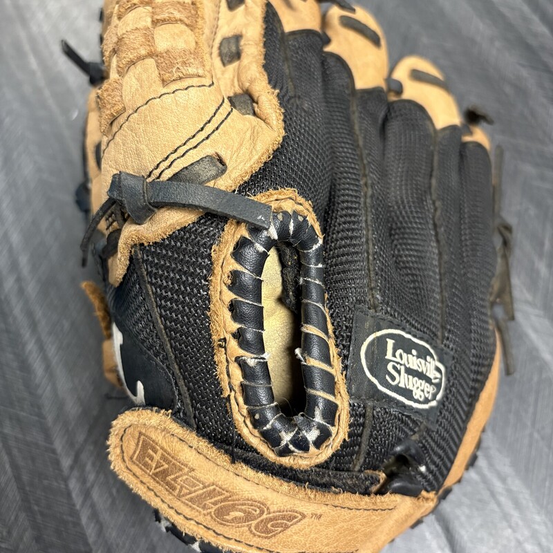 Louisville Slugger Glove