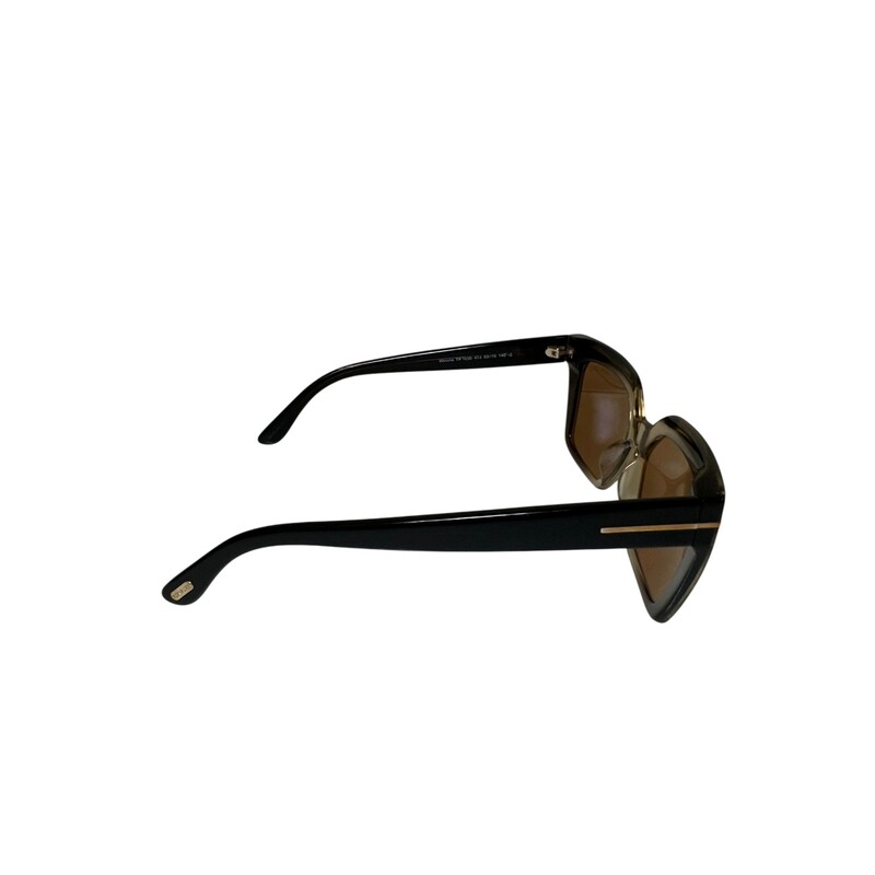 Tom Ford Winona Brown Square Sunglasses<br />
<br />
In very good condition. Some very minor scratches on the lenses.<br />
<br />
Comes with original dust bag and box