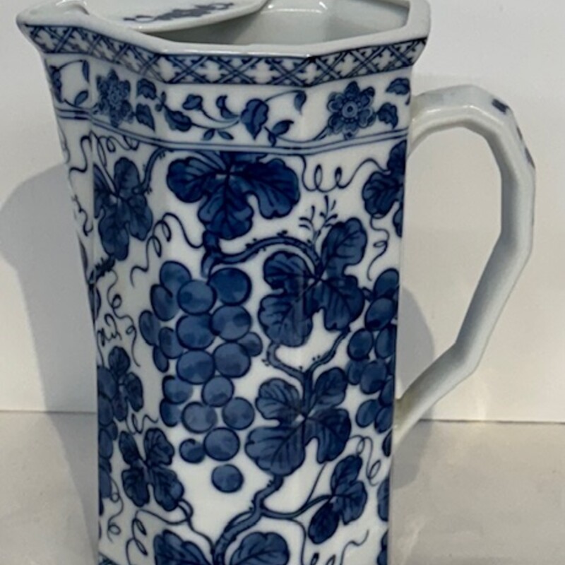 Takahashi Floral Pitcher
Blue White
Size: 6x7H