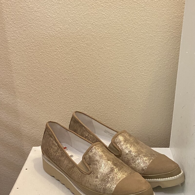 NIB G Metallic Slipon