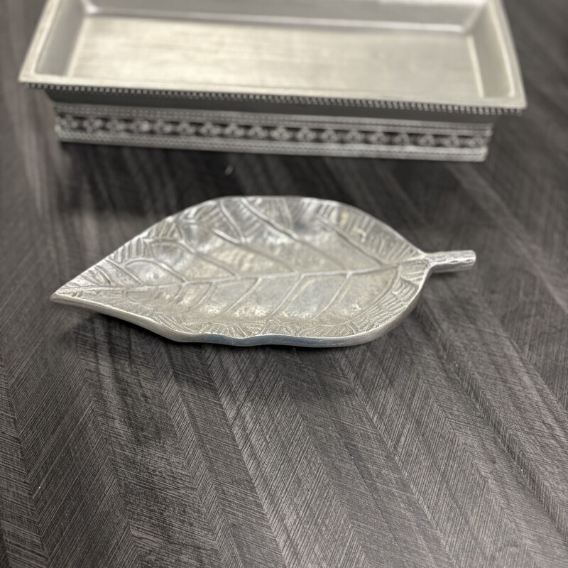Silver Leaf Tray