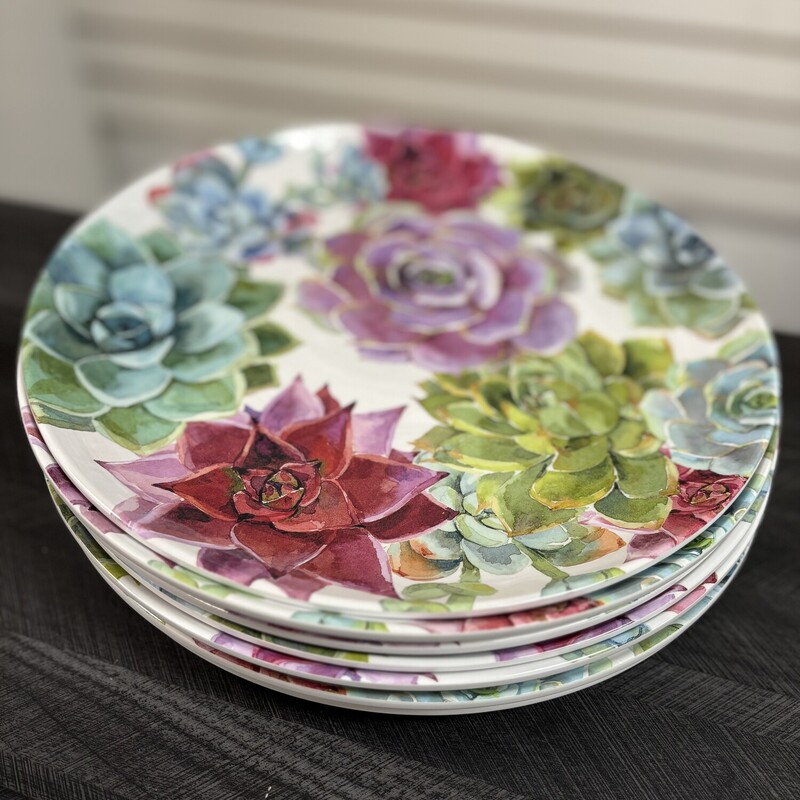 8 PC Plastic Rose Plate Set