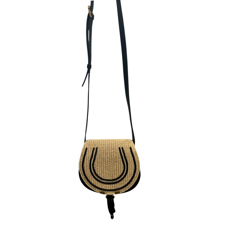 Chloe Marcie Raffia Straw Crossbody<br />
<br />
Serial Code:02.24.45.65<br />
<br />
Dimensions: 7.5W x 7H inches<br />
<br />
In excellent condition. Like new.<br />
<br />
Comes with the original dust bag and box.