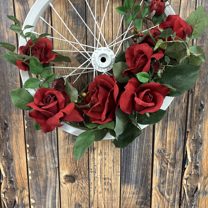 White Rose Wheel Decor, Size: 12.5 In