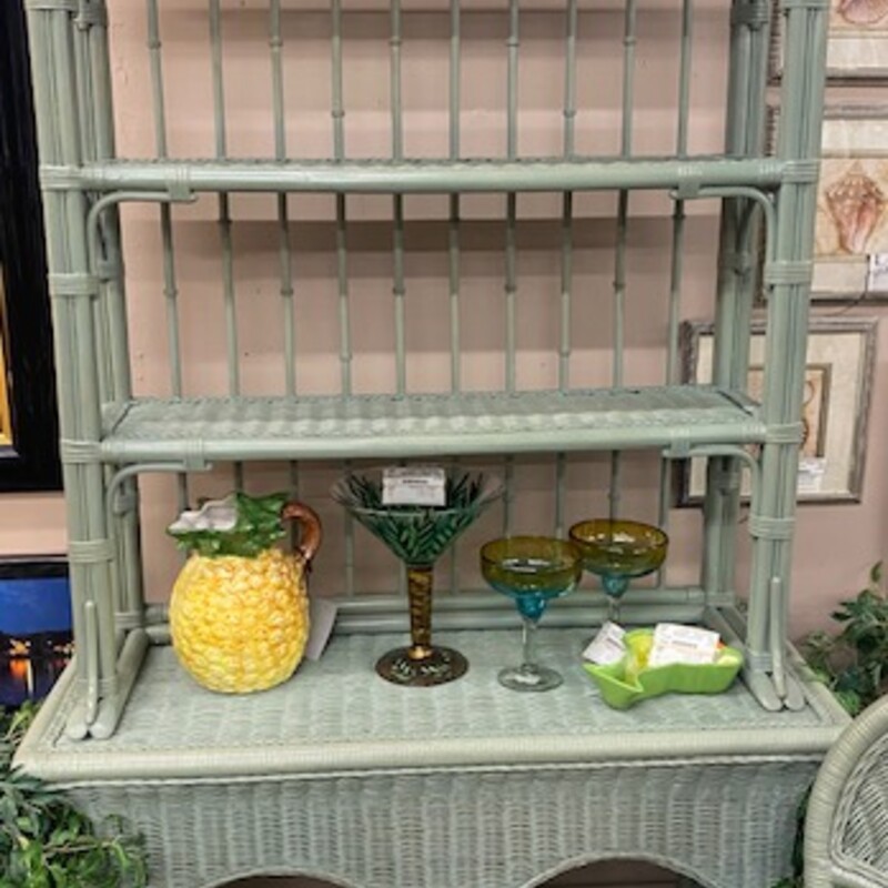 2pc PA House Wicker Hutch