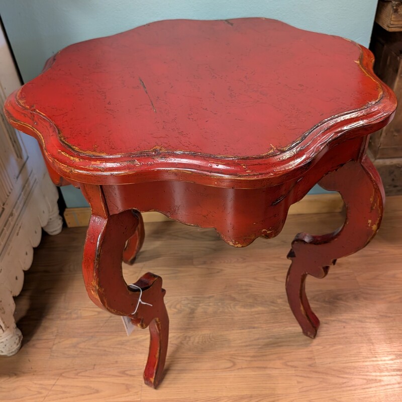 Woodland Avalon Scalloped