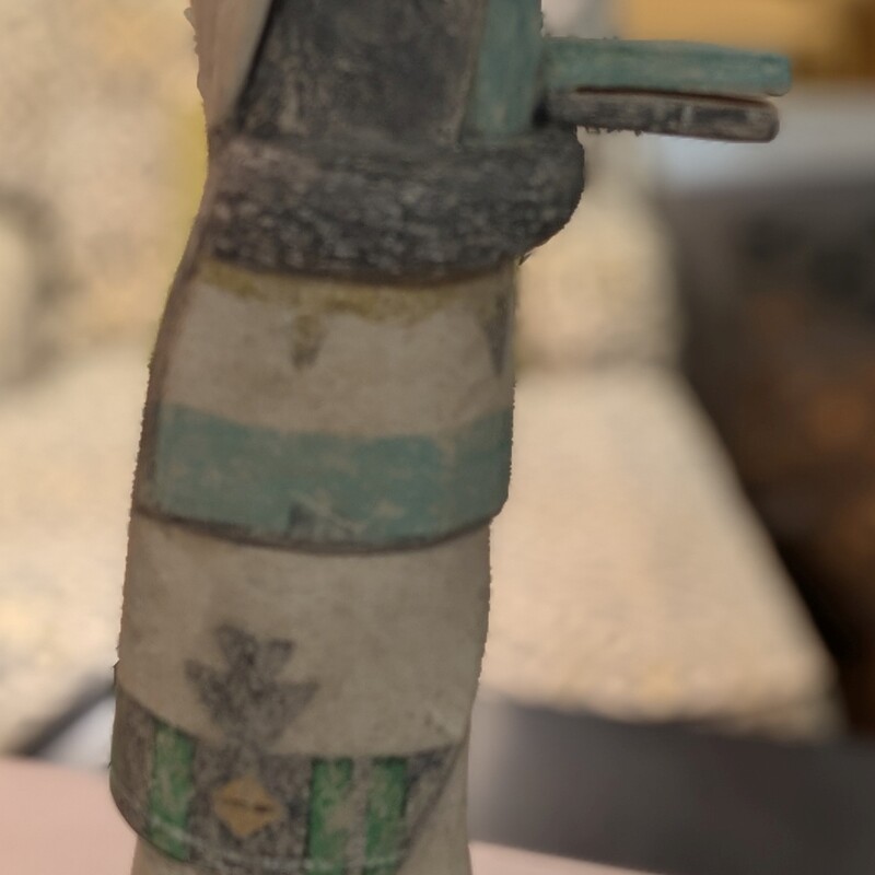 Hopi Kachina, Handmade, Large<br />
4 x 6 x 19h