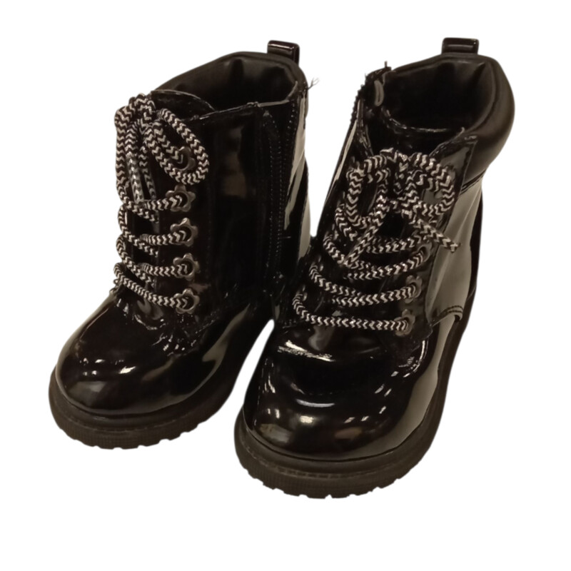 Black Boots, Girls, Size: 4

Located at Pipsqueak Resale Boutique inside the Vancouver Mall, Suite 230, (upstairs between Round 1 and Golds Gym) or online at: #pipsqueakresale

All items are photographed prior to being steamed. Cross posted, items are located at #PipsqueakResaleBoutique, payments accepted: cash, paypal & credit cards. Any flaws will be described in the comments. More pictures available with link above. Local pick up available at the #VancouverMall, tax will be added (not included in price), shipping available (not included in price, *starts at $9.99; please contact regarding shipment of toys or other larger items), item can be placed on hold with communication, message with any questions. Join Pipsqueak Resale - Online to see all the new items! Follow us on IG @pipsqueakresale / Facebook @pipsqueakresaleboutique & Thanks for looking! Due to the nature of consignment, any known flaws will be described; ALL SHIPPED SALES ARE FINAL. All items are currently located inside Pipsqueak Resale Boutique as a store front items purchased on location before items are prepared for shipment will be refunded.

#resalerocks #shopsmall #pipsqueakresale #shopvanmall #vancouverwa #portland #reusereducerecycle #fashiononabudget #chooseused #consignment #savemoney #shoplocal #weship  #shopvanmall #vancouvermall #vancouver #vancouverwashington #keepusopen #shoplocalonline #resale #resaleboutique #mommyandme #minime #fashion #reseller #usedclothing #usedtoys #secondhand #consign #store #clothes #womensclothes #kidsclothes #shopvancouvermall