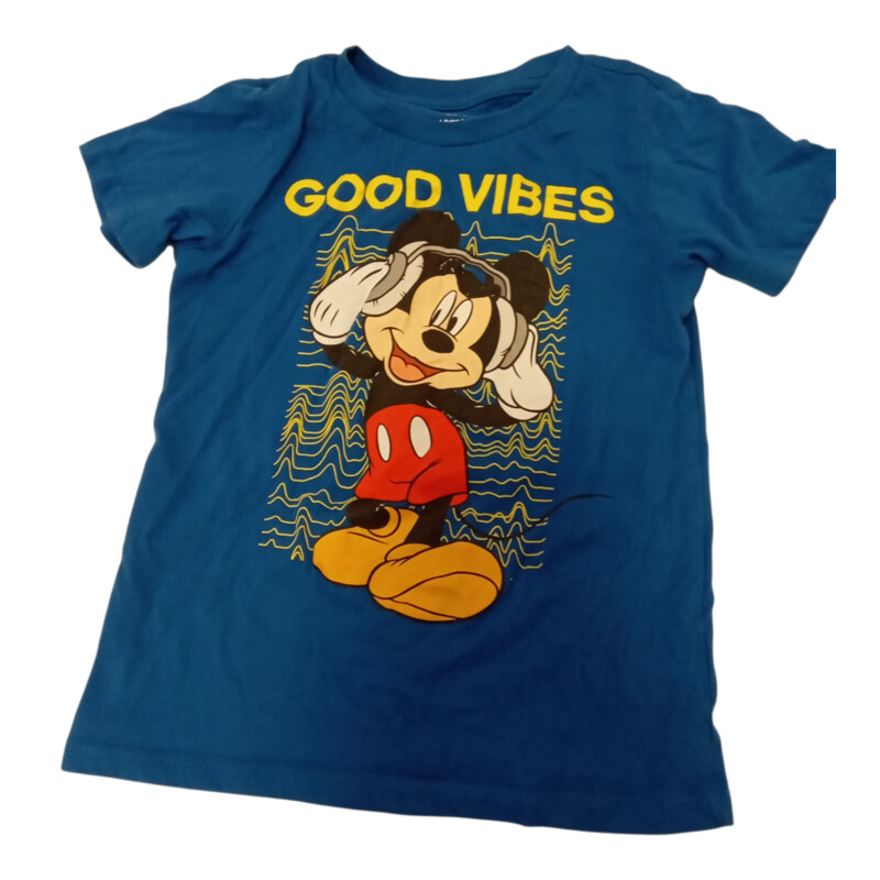 Shirt: Mickey Mouse