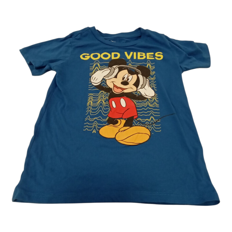Shirt: Good Vibes/MM, Boy, Size: 6/7

Located at Pipsqueak Resale Boutique inside the Vancouver Mall, Suite 230, (upstairs between Round 1 and Golds Gym) or online at: #pipsqueakresale

All items are photographed prior to being steamed. Cross posted, items are located at #PipsqueakResaleBoutique, payments accepted: cash, paypal & credit cards. Any flaws will be described in the comments. More pictures available with link above. Local pick up available at the #VancouverMall, tax will be added (not included in price), shipping available (not included in price, *starts at $9.99; please contact regarding shipment of toys or other larger items), item can be placed on hold with communication, message with any questions. Join Pipsqueak Resale - Online to see all the new items! Follow us on IG @pipsqueakresale / Facebook @pipsqueakresaleboutique & Thanks for looking! Due to the nature of consignment, any known flaws will be described; ALL SHIPPED SALES ARE FINAL. All items are currently located inside Pipsqueak Resale Boutique as a store front items purchased on location before items are prepared for shipment will be refunded.

#resalerocks #shopsmall #pipsqueakresale #shopvanmall #vancouverwa #portland #reusereducerecycle #fashiononabudget #chooseused #consignment #savemoney #shoplocal #weship  #shopvanmall #vancouvermall #vancouver #vancouverwashington #keepusopen #shoplocalonline #resale #resaleboutique #mommyandme #minime #fashion #reseller #usedclothing #usedtoys #secondhand #consign #store #clothes #womensclothes #kidsclothes #shopvancouvermall