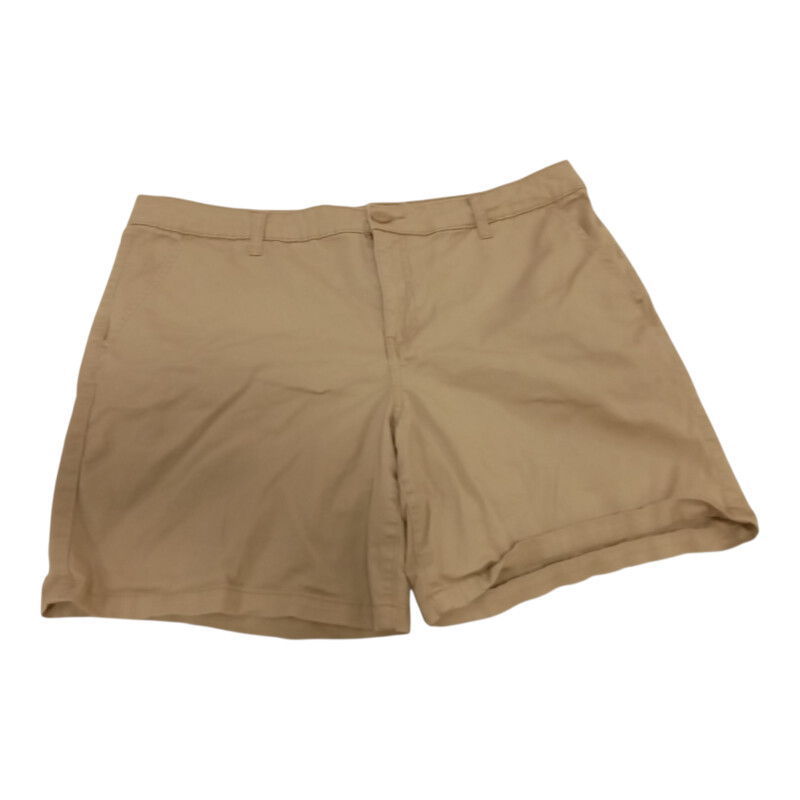 Shorts: Tan