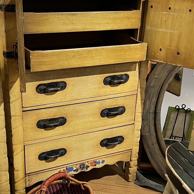 Dresser Monterey Furniture, 1940's, 5 Drawers, ,
Size: 36x22x49