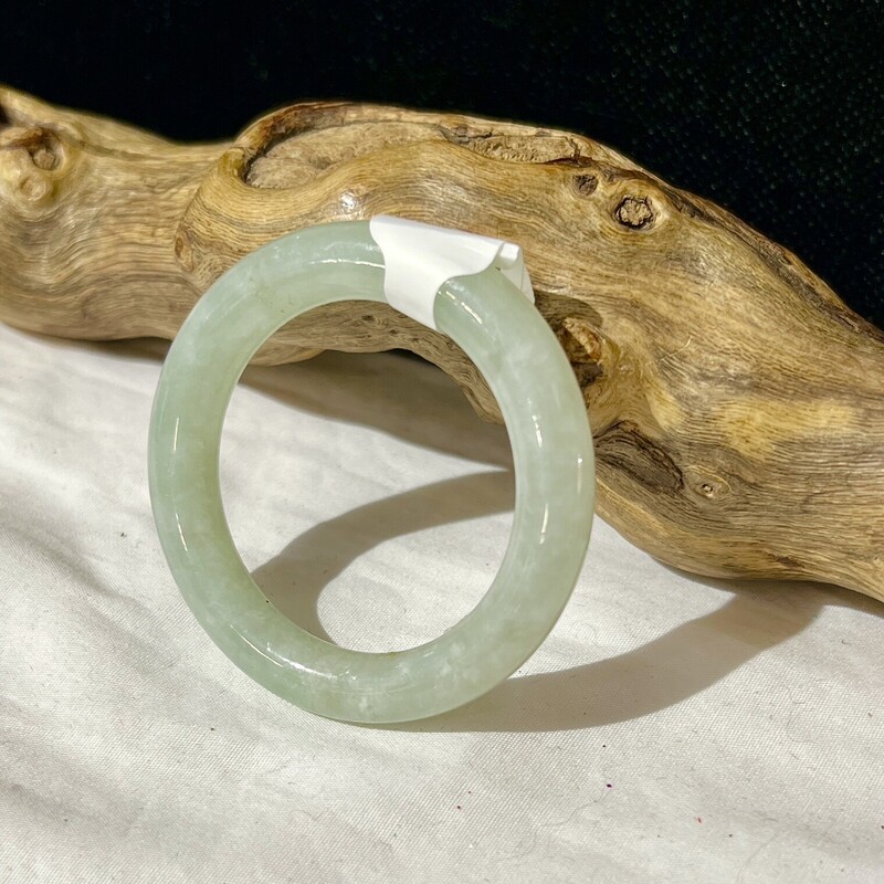 Round Jade piece