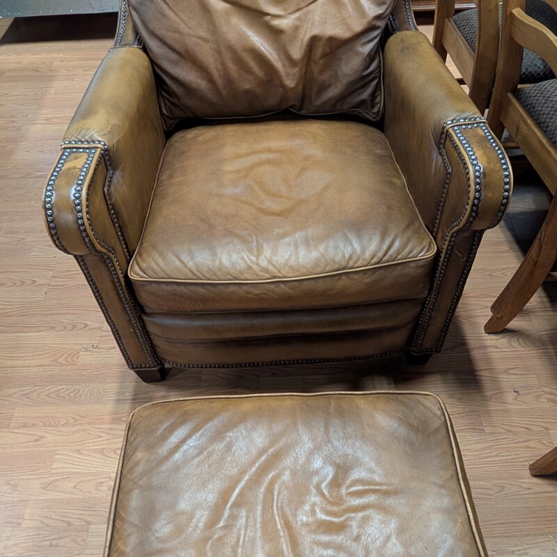 Randall Allen Leather, Studs
33 x 43 x 38h
23 x 19 x 15h Ottoman