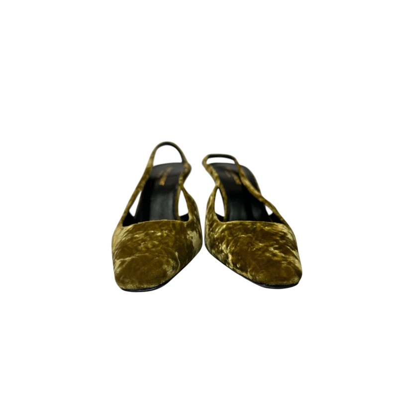 Saint Laurent Slingback Green Suede<br />
<br />
Size 38<br />
<br />
In very good condition. Light wear to the bottoms.<br />
<br />
Does not come with the original dust bag or box.