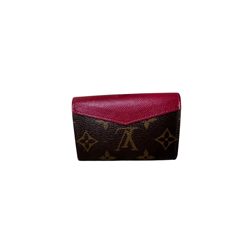 Louis Vuitton Sarah Multicartes Fuchsia  Wallet<br />
<br />
Date Code:SP1137<br />
<br />
Dimensions: 4 L X 3 H inches<br />
<br />
In very good condition. Some scratching on the hardware.<br />
<br />
Does not come with original dust bag or box.