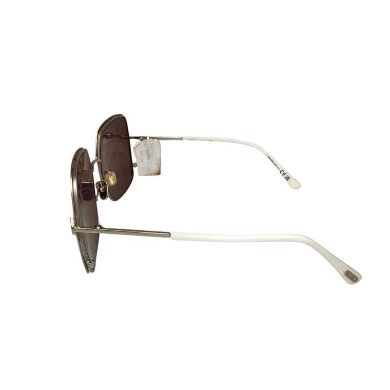 Tom Ford Raphaela Purple Square Sunglasses<br />
<br />
Style Code: Raphaela<br />
<br />
In very good condition. Minor scratches on lenses.<br />
<br />
Comes with original dust box and case.