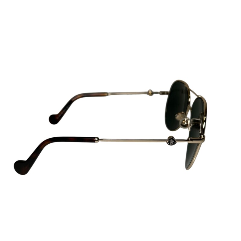 Moncler Aviator Round<br />
<br />
Style Code:  ML0168<br />
<br />
In very good condition. Minor scratches on the lenses.<br />
<br />
Comes with originl dust bag. No Box .