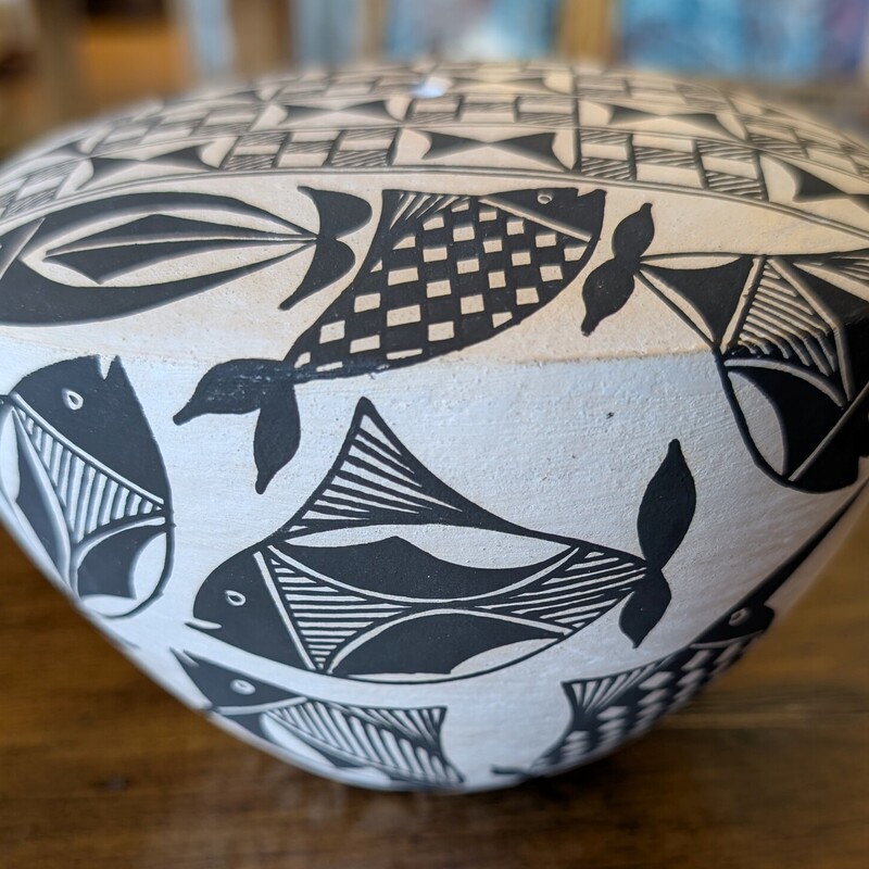 Acoma Seed Pot Patricio, Black/White, Pottery
6w x 5h