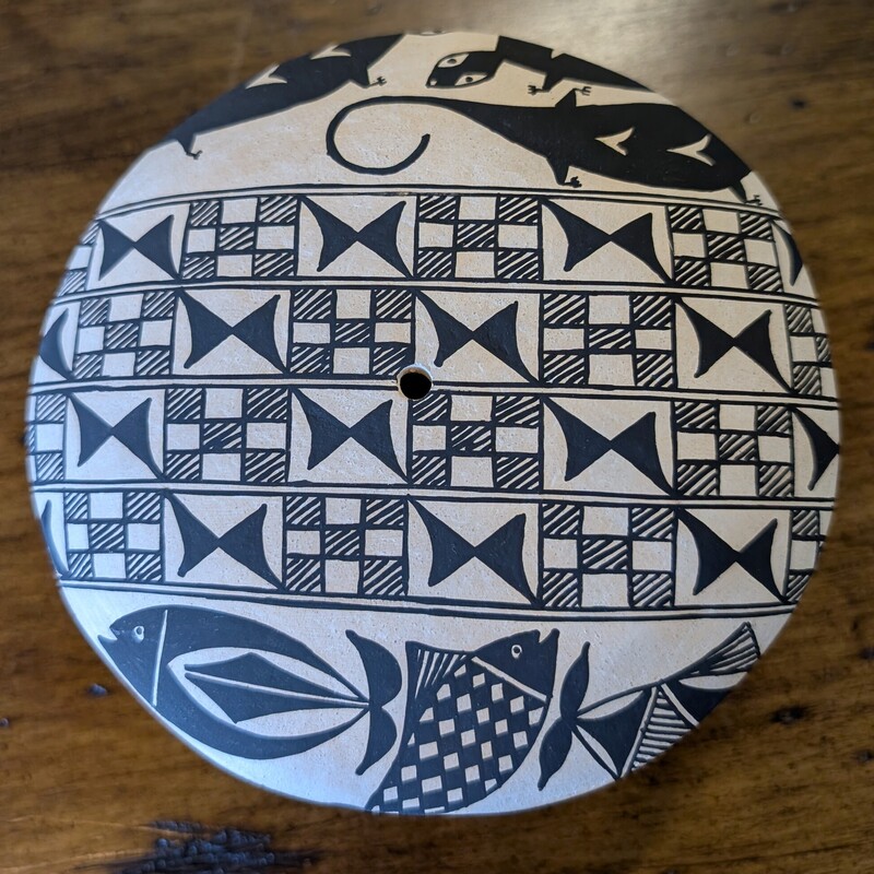 Acoma Seed Pot Patricio, Black/White, Pottery<br />
6w x 5h