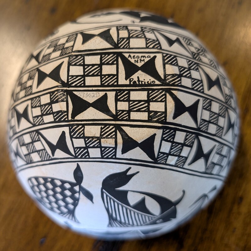 Acoma Seed Pot Patricio, Black/White, Pottery
6w x 5h