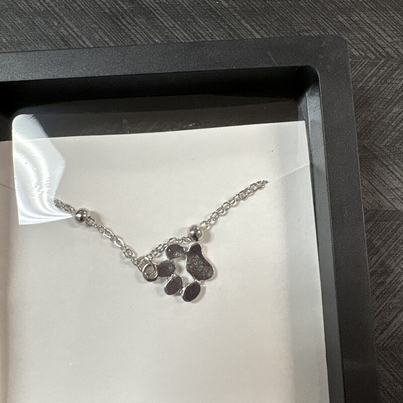 Puppy Necklace