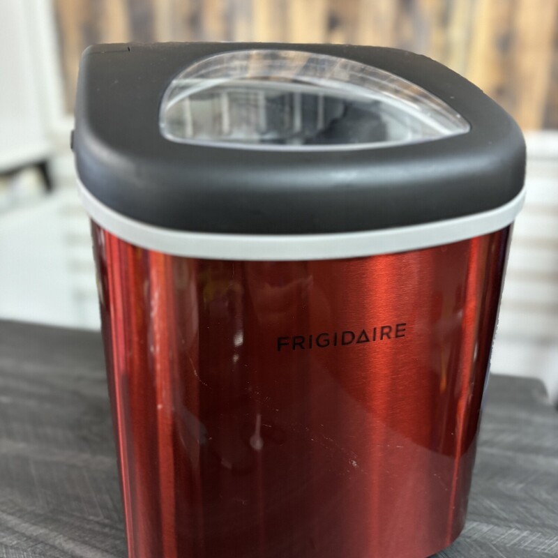 Fridgidaire Ice Maker
