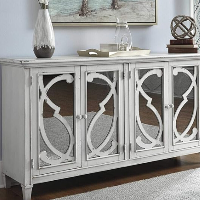 Mirrored Inlay Console
Cream Wood with Mirror Underlay
4 Doors with Cream Rustic Finish
Size: 67x16x36H
Retail $708
