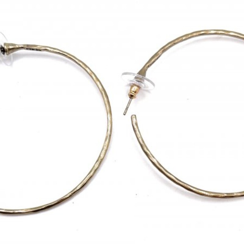 Slipada KR Hammered Hoop Earrings
Gold Size: 2.5 diameter