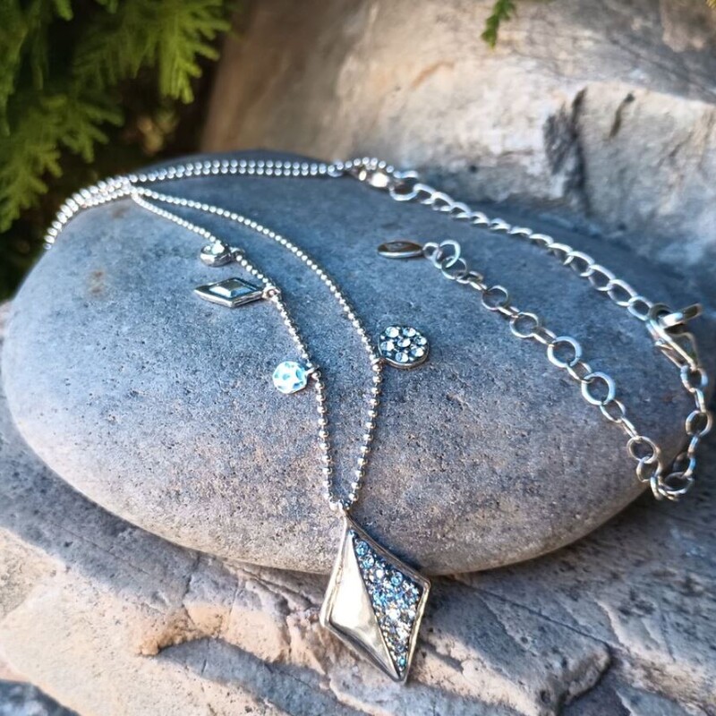 925 Silpada Icy Element Necklace
Silver Size: 18 L