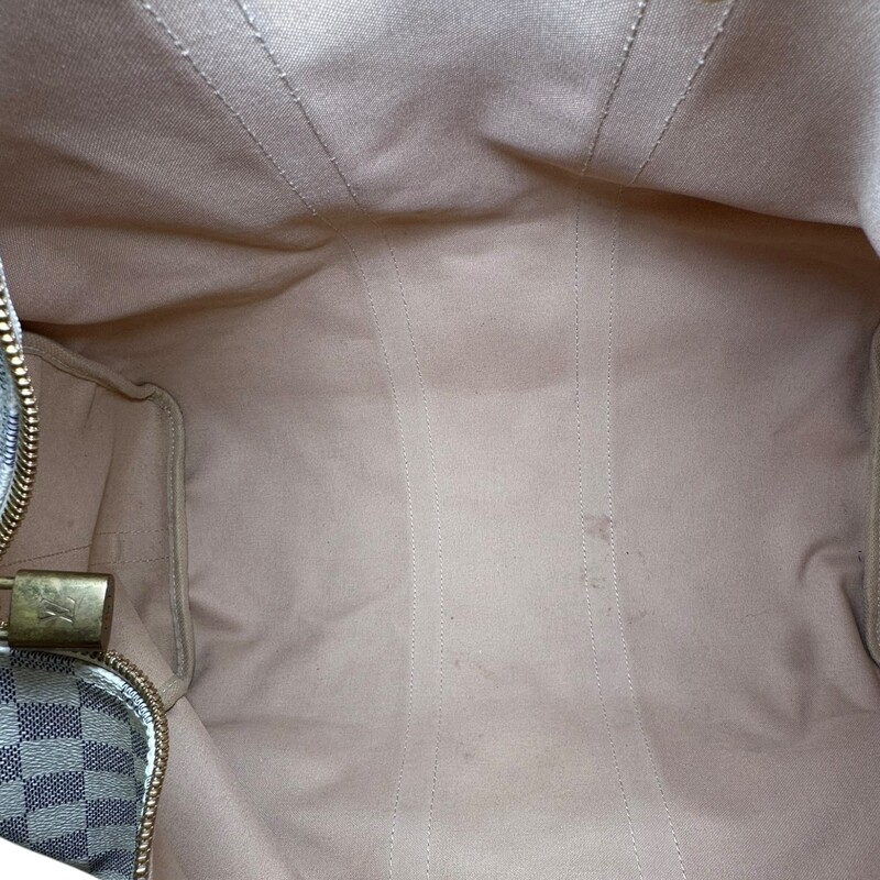 Louis Vuitton Damier Azur Keepall Bandouliere 45<br />
<br />
Date Code:DU2132<br />
<br />
Dimensions:21.7 x 12.2 x 9.4 inches<br />
                       (Length x Height x Width)<br />
<br />
In very good condition. Some water marks on the leather and some scuffs on the canvas.<br />
<br />
Does not come with the original dust bag or box.