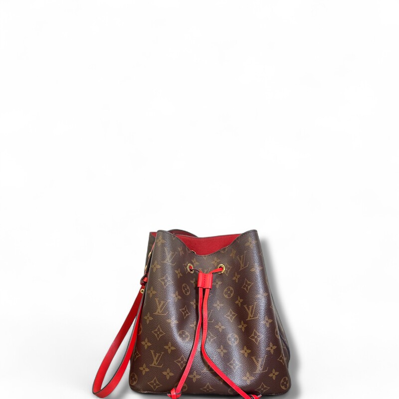 Louis Vuitton Neo Noe Bucket Monogram Bag

Date Code: SD1127

In good condition. Some peeling of the canvas near the top . Some wear on bottom trim and wear on the interior.

Dimensions: 10.2 L x 10.2 H x 6.9 inches

Does not come with the original dust bag or box.