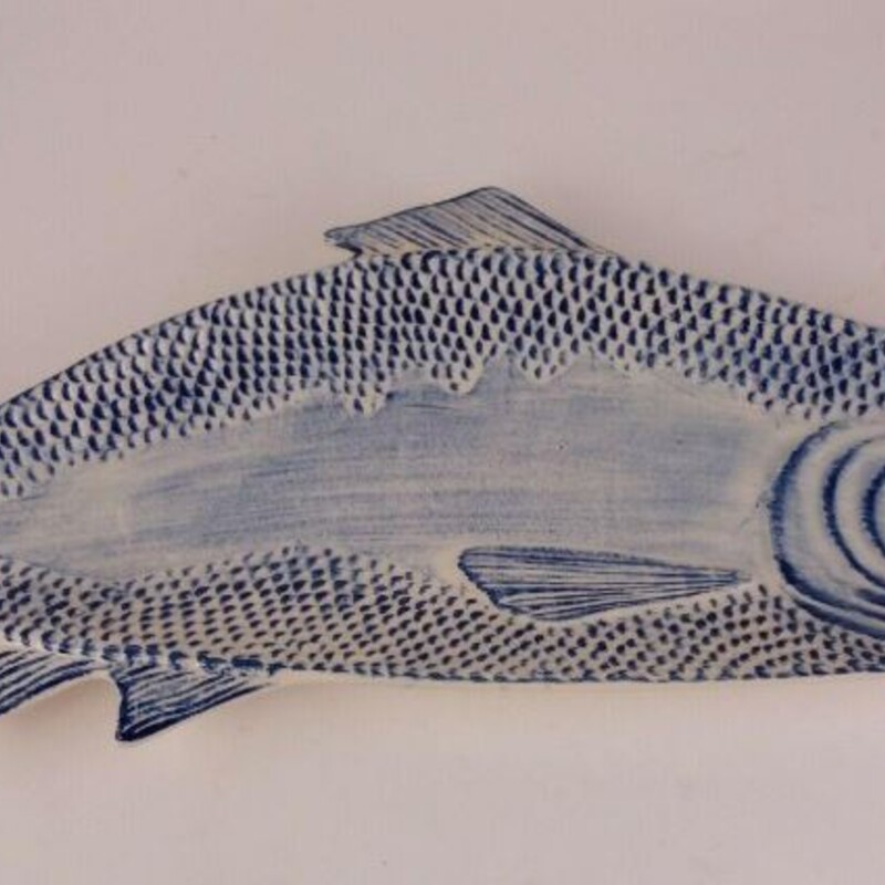 Harry&David Trout Platter
Blue and White
Size: 7x19L