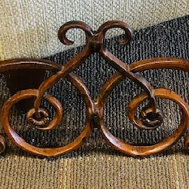 Iron Distressed Scroll