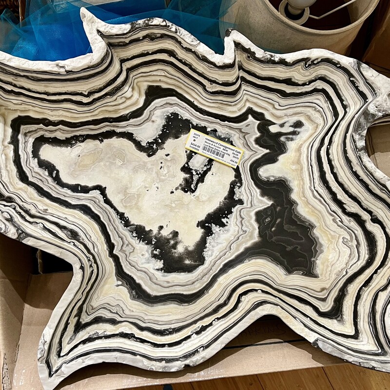 Leaf Bowl Zebra Irreg Edg