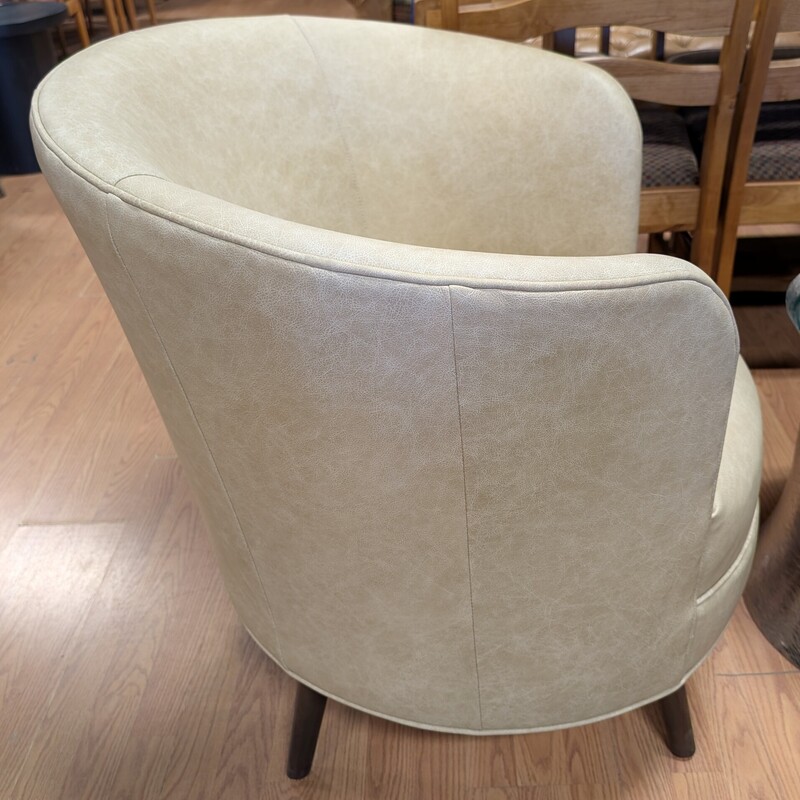 Lexington Zanzibar Swivel, Tan, Leather
33 x 28 x 33h