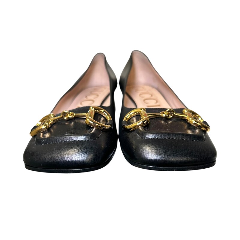 Gucci Black Leather Horsebit Block Pumps

Size: 40

In excellent condition. Some wear on bottoms

Comes with the original dust bag. No box.