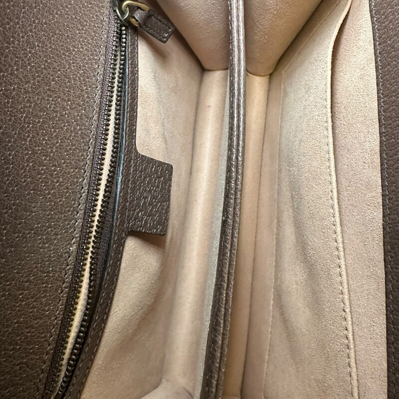 Gucci Ophidia Top Handle 2 Way Bag<br />
<br />
Style Code:651055 520981<br />
<br />
Dimensions: 10 L x 6 H inches<br />
<br />
In very good condition. Some scratching on the hardware.<br />
<br />
Does come with original dust bag and box.