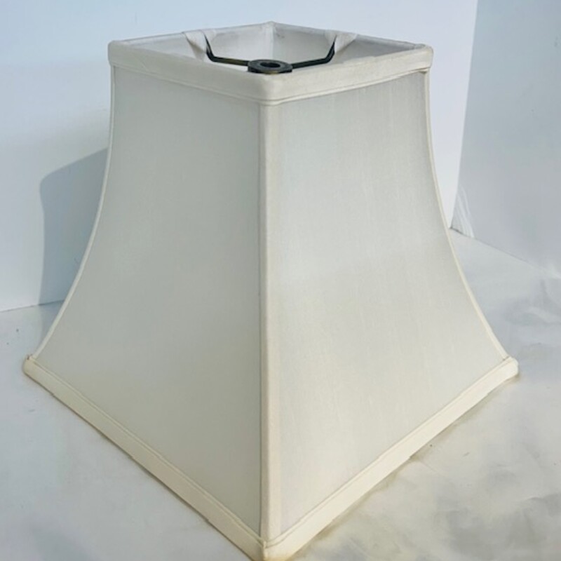 RHardware Sq Silk Shade