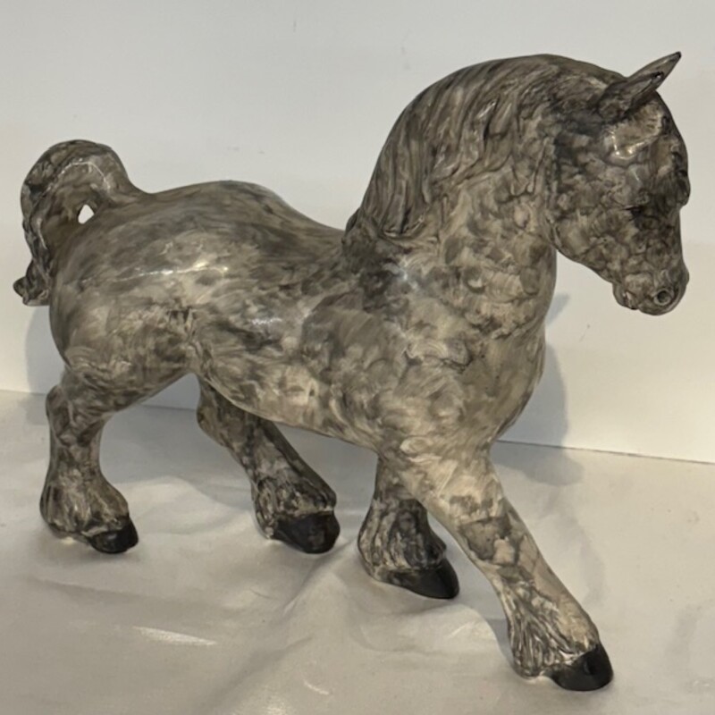 Ceramic Painted Horse
Grey White
Size: 12x10.5H