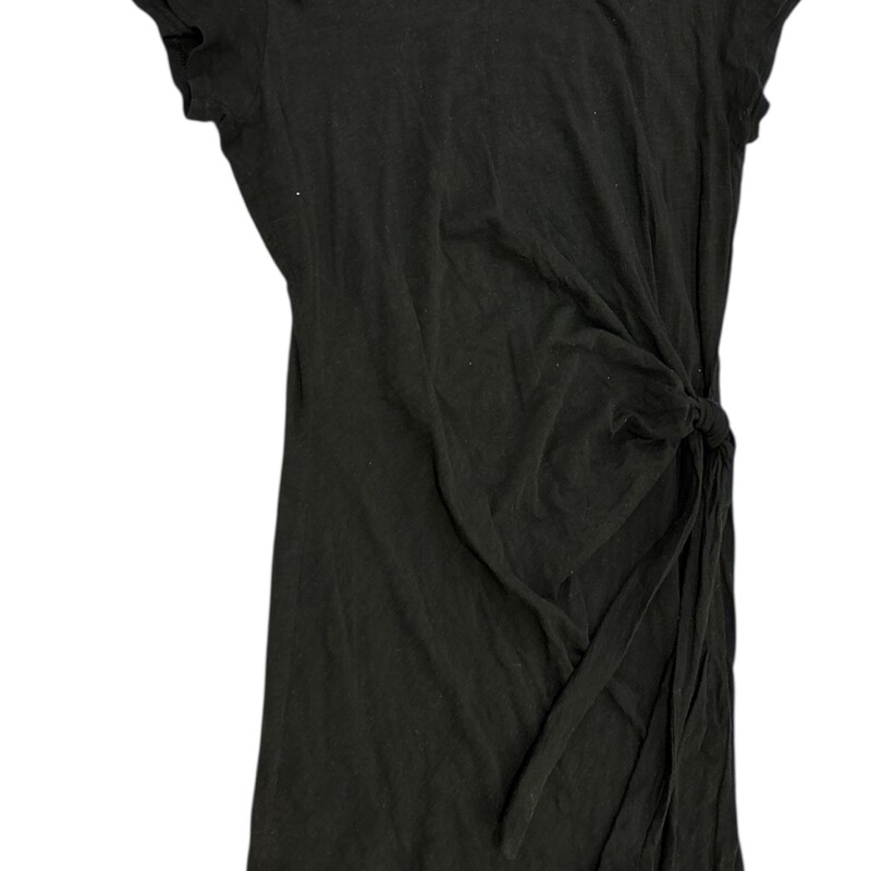 Dress: Black Tie