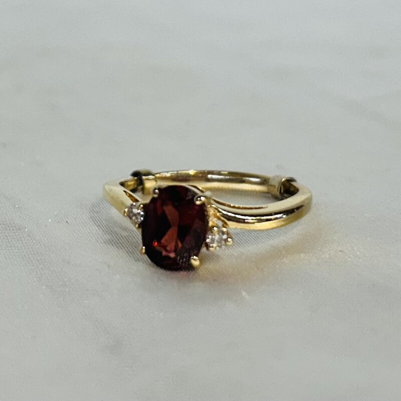 14k Garnet Diamond Ring