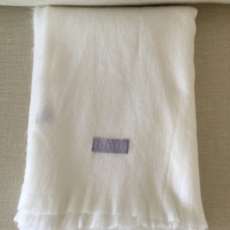 POKOLOKO Woven Throw