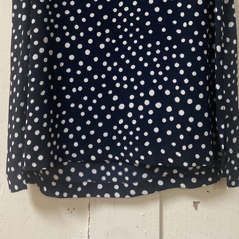 Nvy/Crm Pat SS Blouse<br />
Nvy/Crm<br />
Size: M R $49