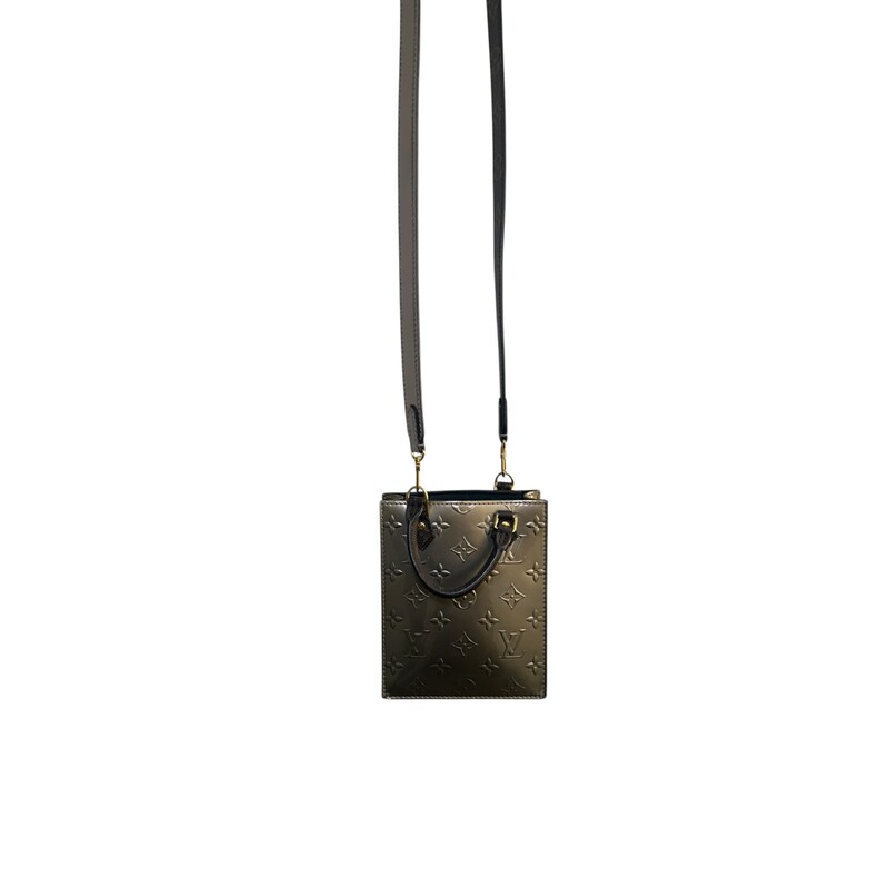 Louis Vuitton Vernis Monogram Petit Sac Plat Taupe Metalise<br />
<br />
Code: FK4210<br />
<br />
Dimensions:<br />
Base length: 5.50 in<br />
Height: 6.75 in<br />
Width: 2.00 in<br />
Drop: 2.25 in<br />
Drop: 22.25 in<br />
<br />
In good condition. Discoloration to the sides of the vernis leather.<br />
<br />
Does not come with the original dust bag or box.