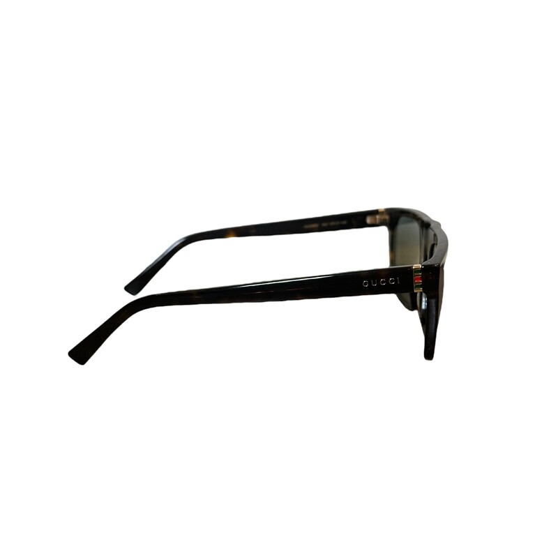 Gucci  Tortoise Shell Logo Sunglasses<br />
<br />
Style Code: GG0450S<br />
<br />
In very good condition. Minor scratching on hardware.<br />
<br />
Comes with the original case. No box.