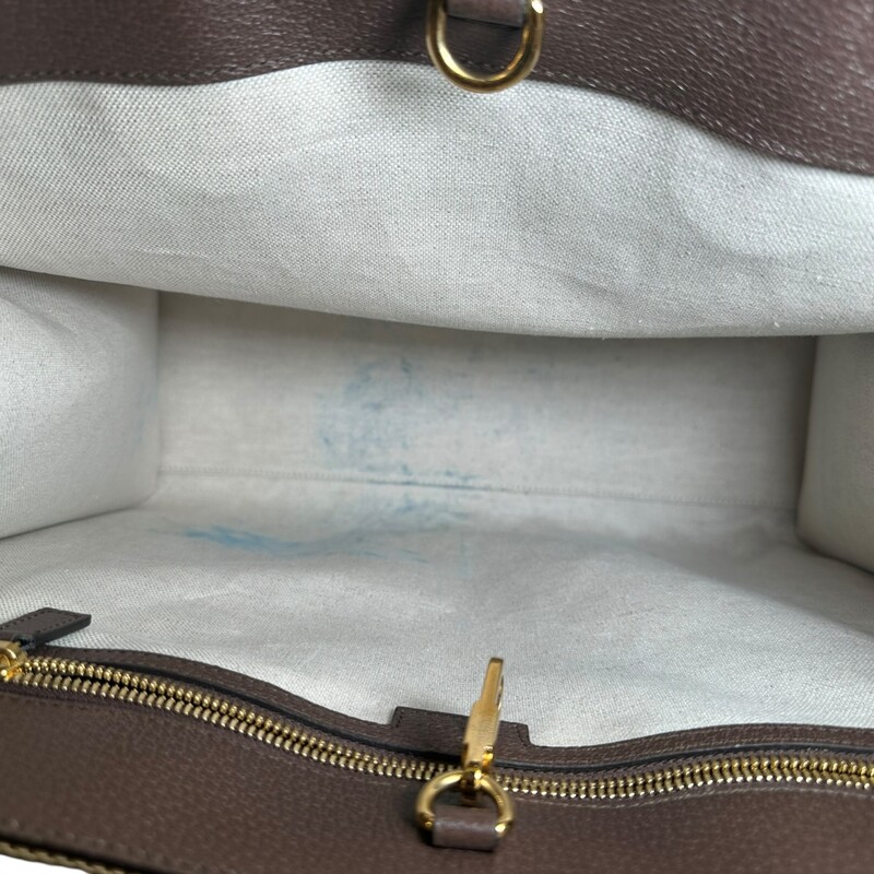 Gucci Jumbo GG Canvas Tote With Removable Strap<br />
<br />
Style Code: 678839.520981<br />
<br />
Dimensions: 15 L X 13 H inches<br />
<br />
In very good condition. Some corner wear, some minor wear on the handles and marks inside the interior.<br />
<br />
Does not come with original dust bag or box.