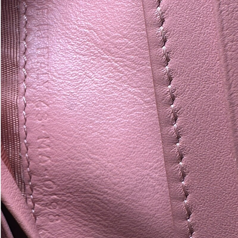 Dior Lady Dior Gardenia Patent Leather Compact Wallet<br />
<br />
Serial Code:43-MA0198<br />
<br />
Dimensions:4 L x 3 H inches<br />
<br />
In very good condition. Some light wear on the hardware.