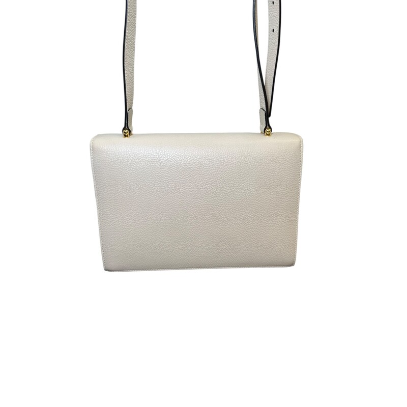 Gucci Zumi Grainy Leather Crossbody<br />
<br />
Style Code: 576388 000926<br />
<br />
Dimensions: 10 L X 7 H inches<br />
<br />
In very good condition. Some scratching of the hardware and some interior marks.<br />
<br />
Does not come with original dust bag or box.